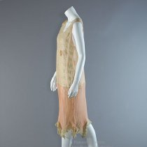 Frc2016.08.001_side_web