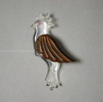 Front view of brooch