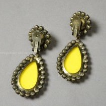 Back view of earrings