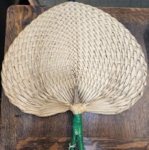 Wicker hand fan
