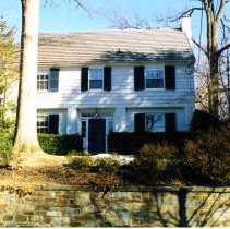 6915 Woodside Place (2007.29.43)