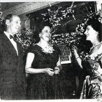 Mrs. Ken Regan (1000.105.03e)