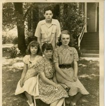 Andy Knaus and Alice with Two Girls