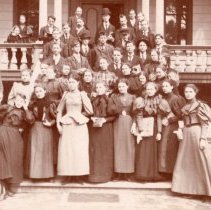 Graduating Class of 1895 / Chaddock College