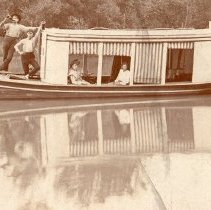 Pleasure Boat Skylark on Quincy Bay