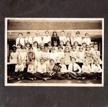 St. Francis Grade School Class, 1923
