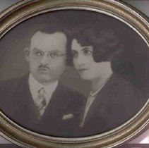 Gabriel's parents Samuel Weiss and Sara Berkowitz