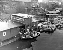 Commercial smelt fishermen bringing in their catch