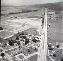 Interstate 5 though north Woodland, looking north