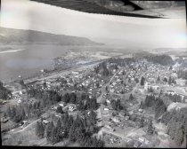 Kalama looking NW along Military Road