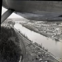 smelt dippers along Westside Hwy. north of Longview