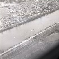 smelt dipping on the Cowlitz River along Westside Hwy.