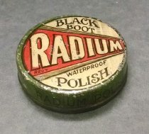 Black Boot Radium Waterproof Polish