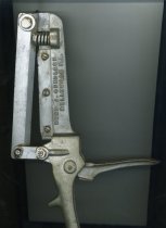 Beno J. Gunldach - cutter or scorer