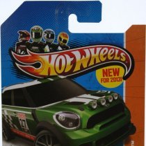 Hotwheels 1:64 scale 2012 MINI Countryman Rally