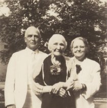 Wirt Humphrey, Katherine Humphrey, Aunt Ellen, 1920