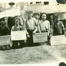 Yunker School Students, 1915