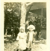 Yunker School Children, Palos Park Festival, 1915