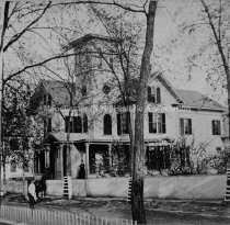 Residence of G. W. [Ridah]