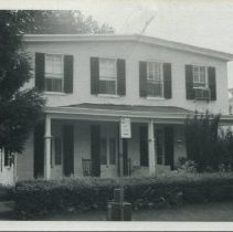 196-198 E. Evergreen Avenue