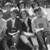21.Fans at a CHA game