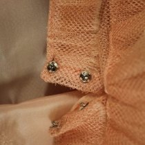 Bridesmaid dress, Shoulder snap closure