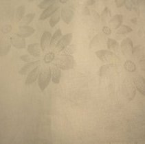 Round  Damask Tablecloth, daisies
