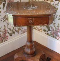 Octagonal sewing table
