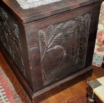 blanket chest end
