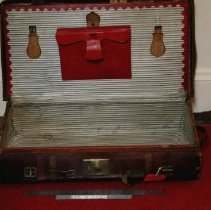 Underside of suitcase partition