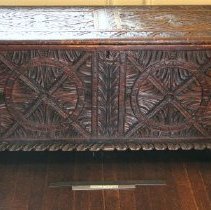 Oak blanket chest