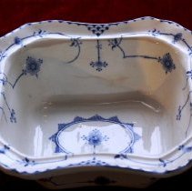 Allertons Serving Bowl, Stockholm Pattern, top