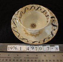 Tea bowl and saucer