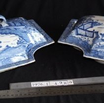 Pair of covered vegetable dishes