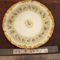 Daisy plate