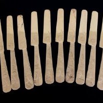 Dinner knives, Pond Lily pattern