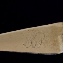 Large Dessert Sppons, Pond Lily pattern    monogram