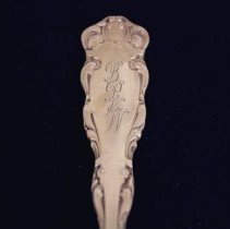 Large essert spoon, Reed & Barton "Rex"    monogram