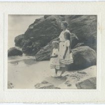 10 Augustine with her daughters c1933   1976.1.p050.03.10