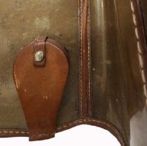 1976.1.0441 Monocle Holder close