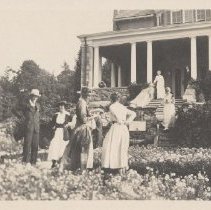 1976.1.a021.01.23.02 North Garden Family In Garden c1914