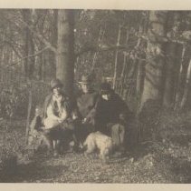 1976.1.a021.01.29.02 Marjorie Will Bessie Dogs Bench