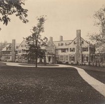 1976.1.p042.04.05 Eastern Facade Of House Enh