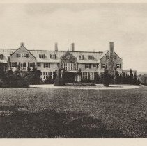 1976.1.p042.05.09b East Facade