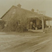 Fruit stand (earlier a tea room), Route #1; owner Dr. Joseph D. Hoopes