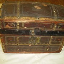 sewing chest or box