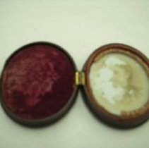 Pocket photograph frame