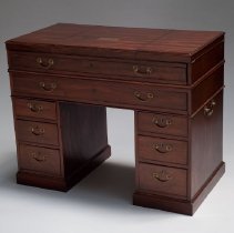 The Caspar Wistar Medical Desk