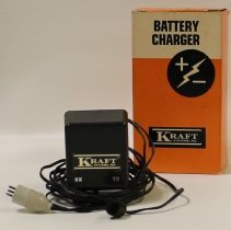 2025.35.06a, b, c, d - four KRAFT battery charger with box