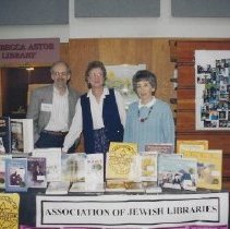 1995 Lawrence Family JCC Stan Schwartz, Joan Tedlow, Roberta Berman